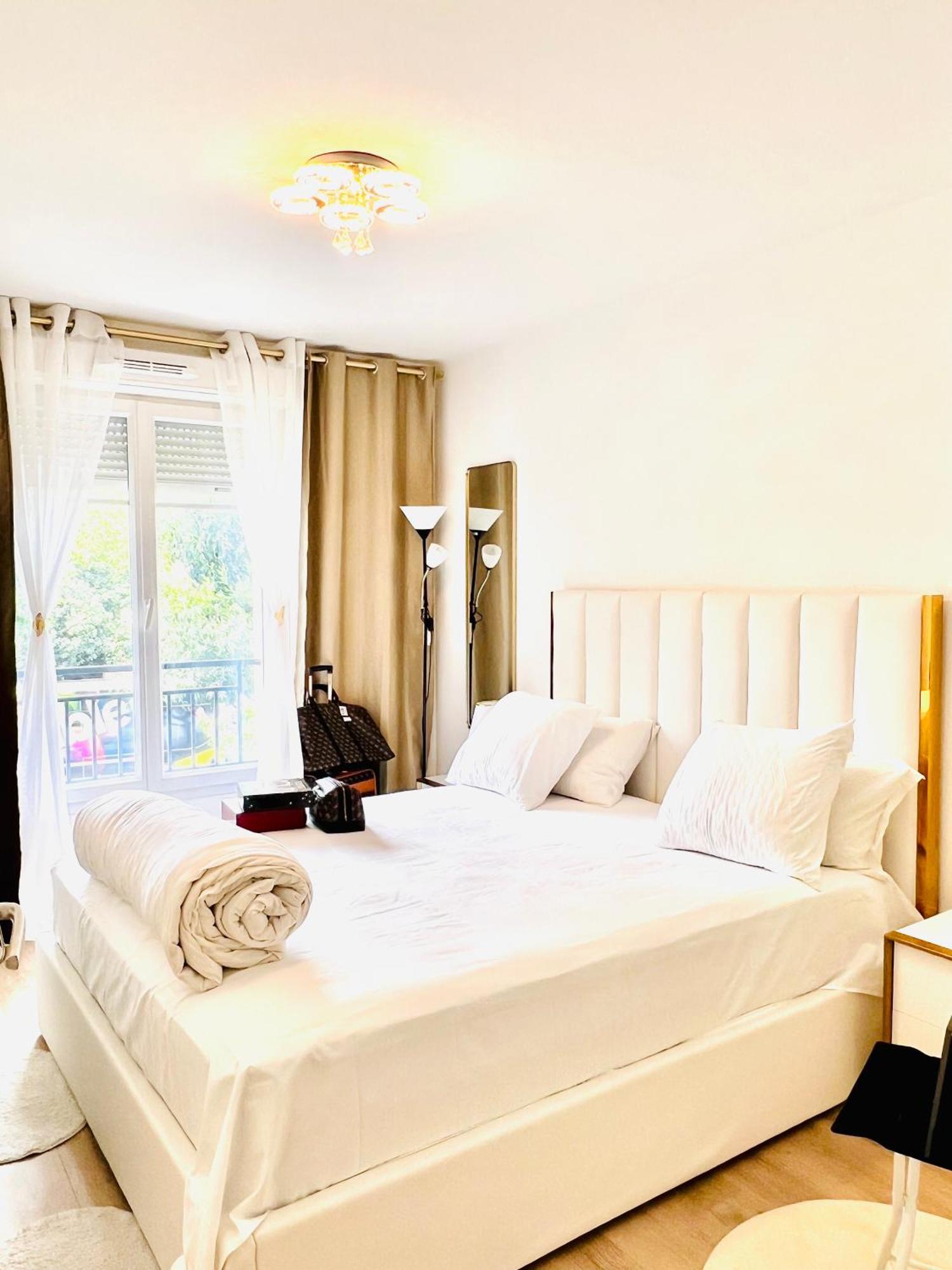 Les Residences De Djibril Le Blanc-Mesnil Dış mekan fotoğraf