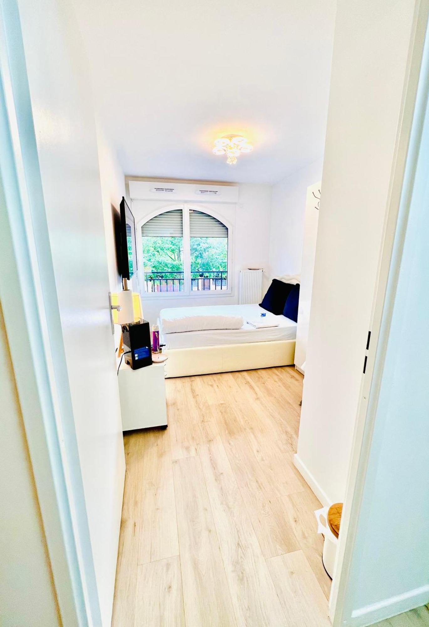 Les Residences De Djibril Le Blanc-Mesnil Dış mekan fotoğraf