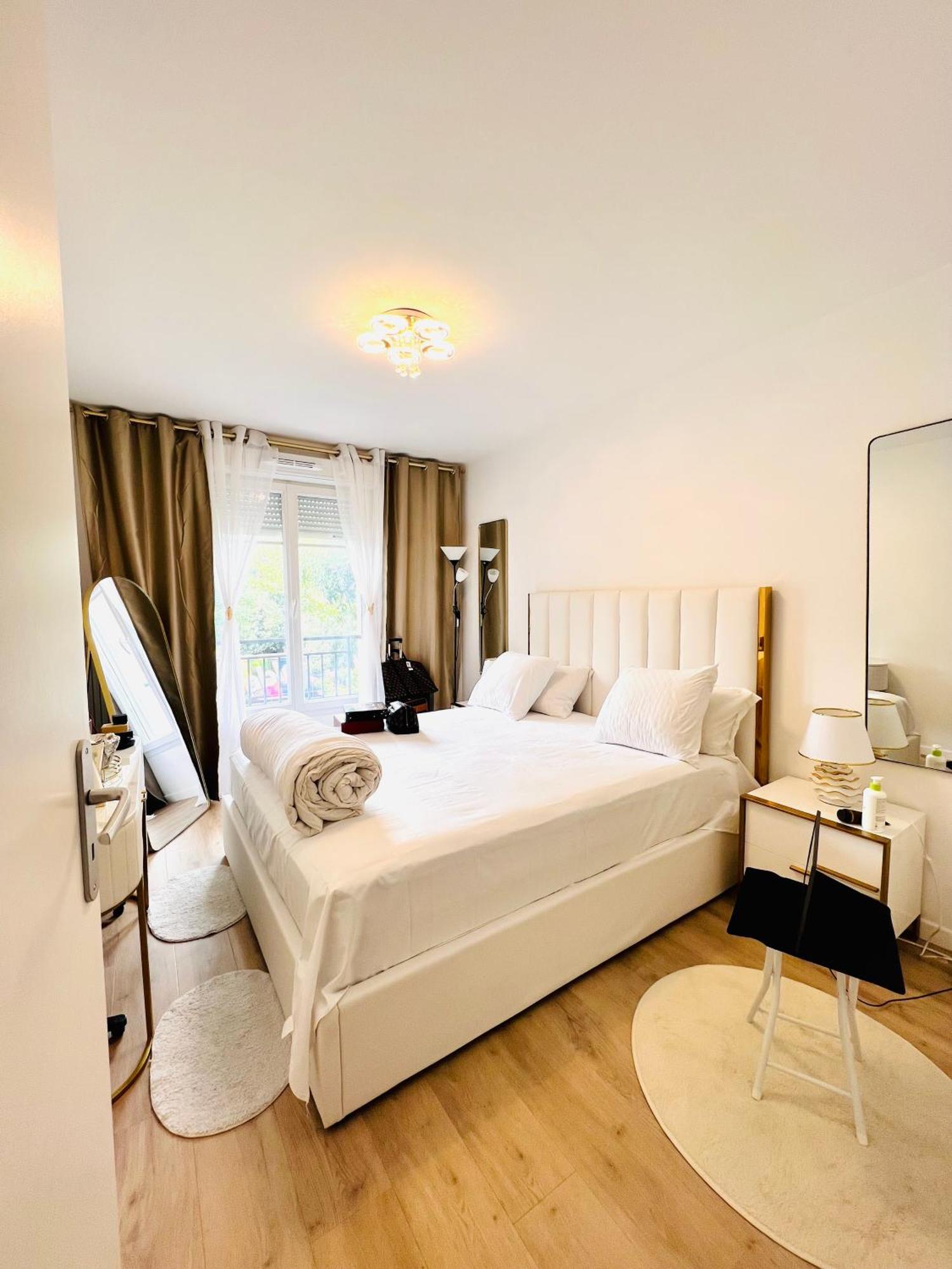 Les Residences De Djibril Le Blanc-Mesnil Dış mekan fotoğraf