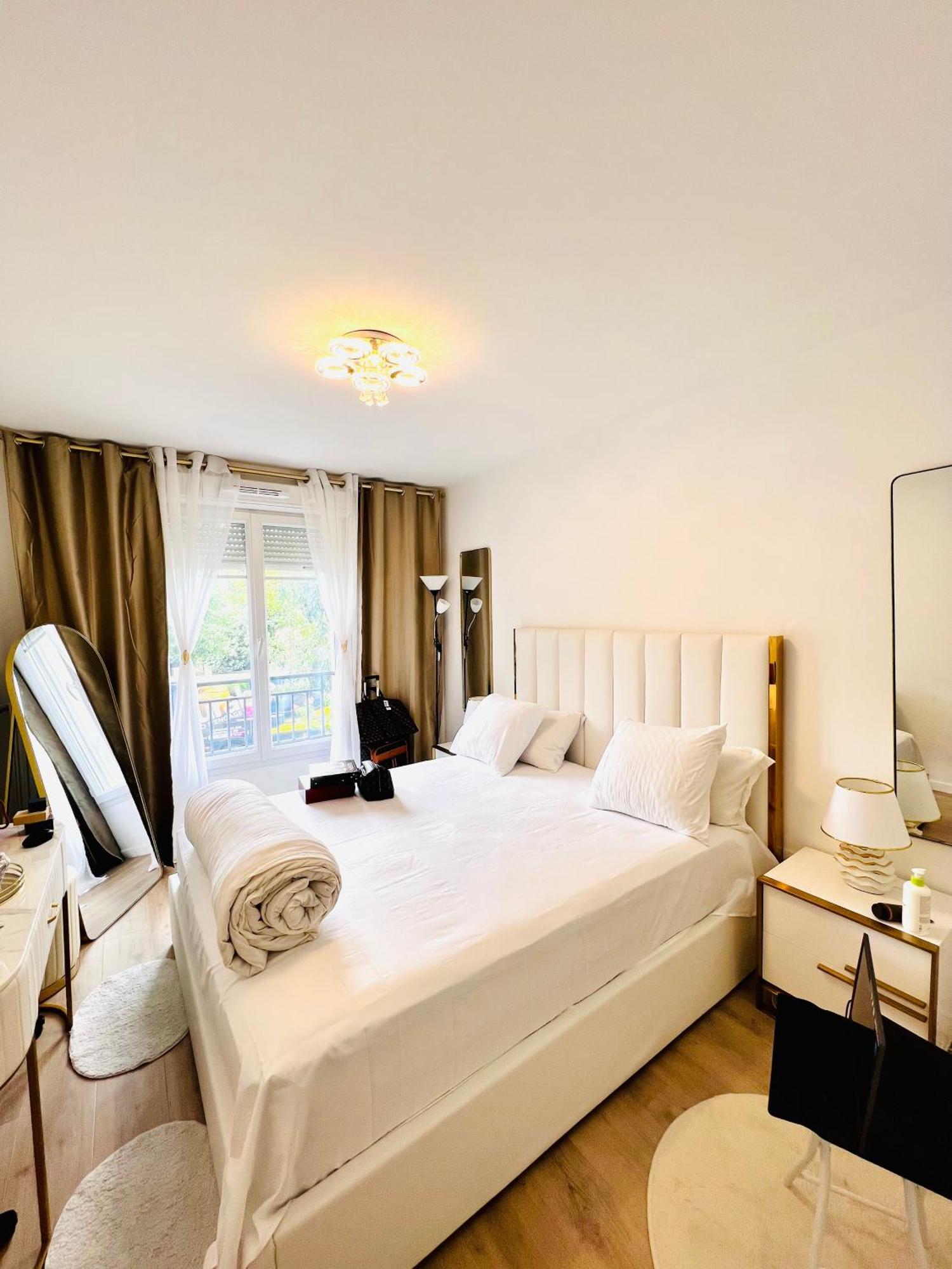 Les Residences De Djibril Le Blanc-Mesnil Dış mekan fotoğraf
