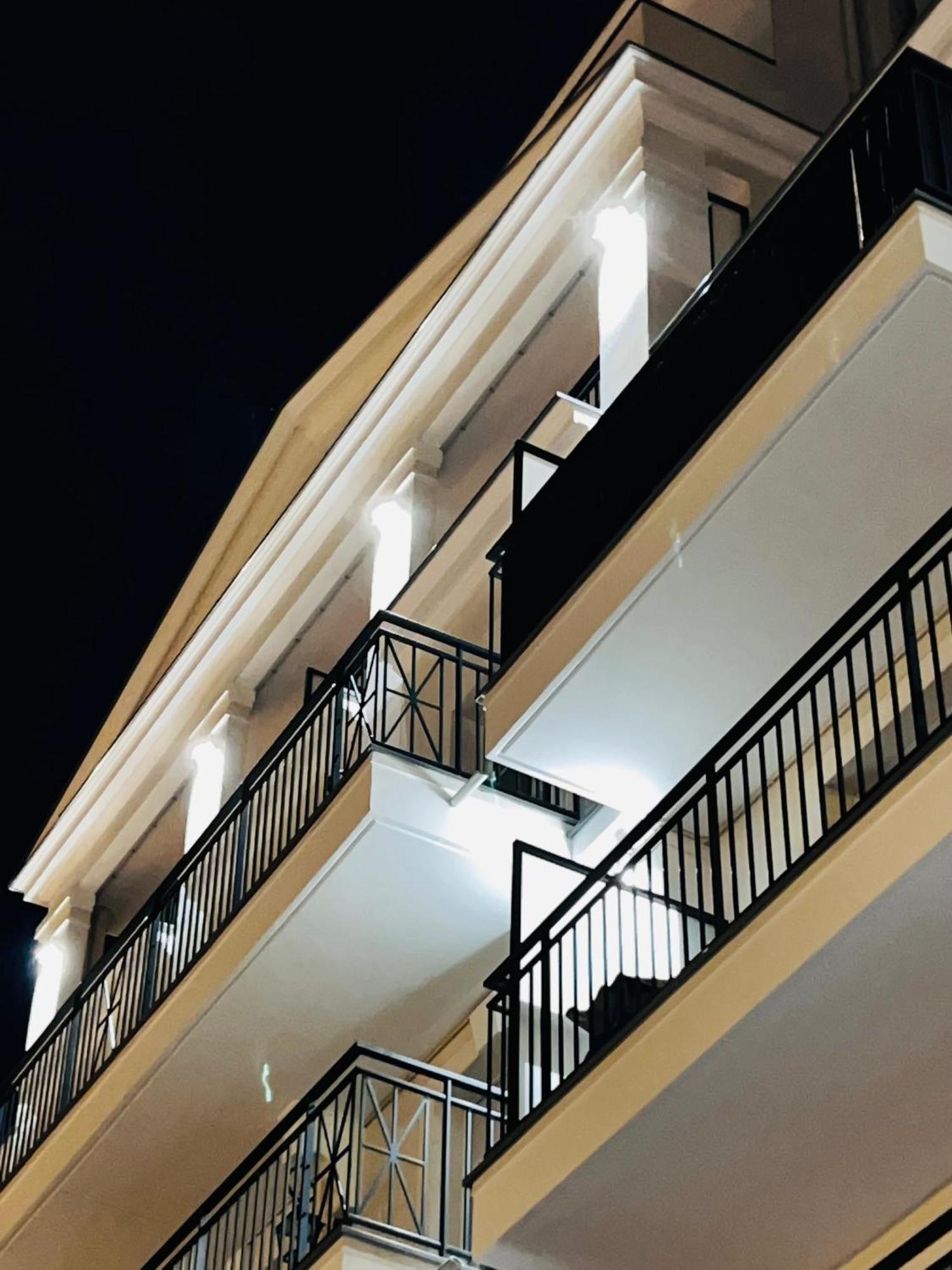 Les Residences De Djibril Le Blanc-Mesnil Dış mekan fotoğraf