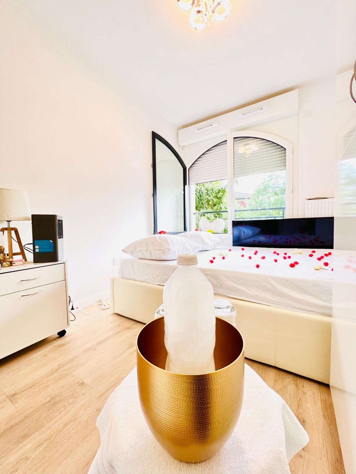 Les Residences De Djibril Le Blanc-Mesnil Dış mekan fotoğraf